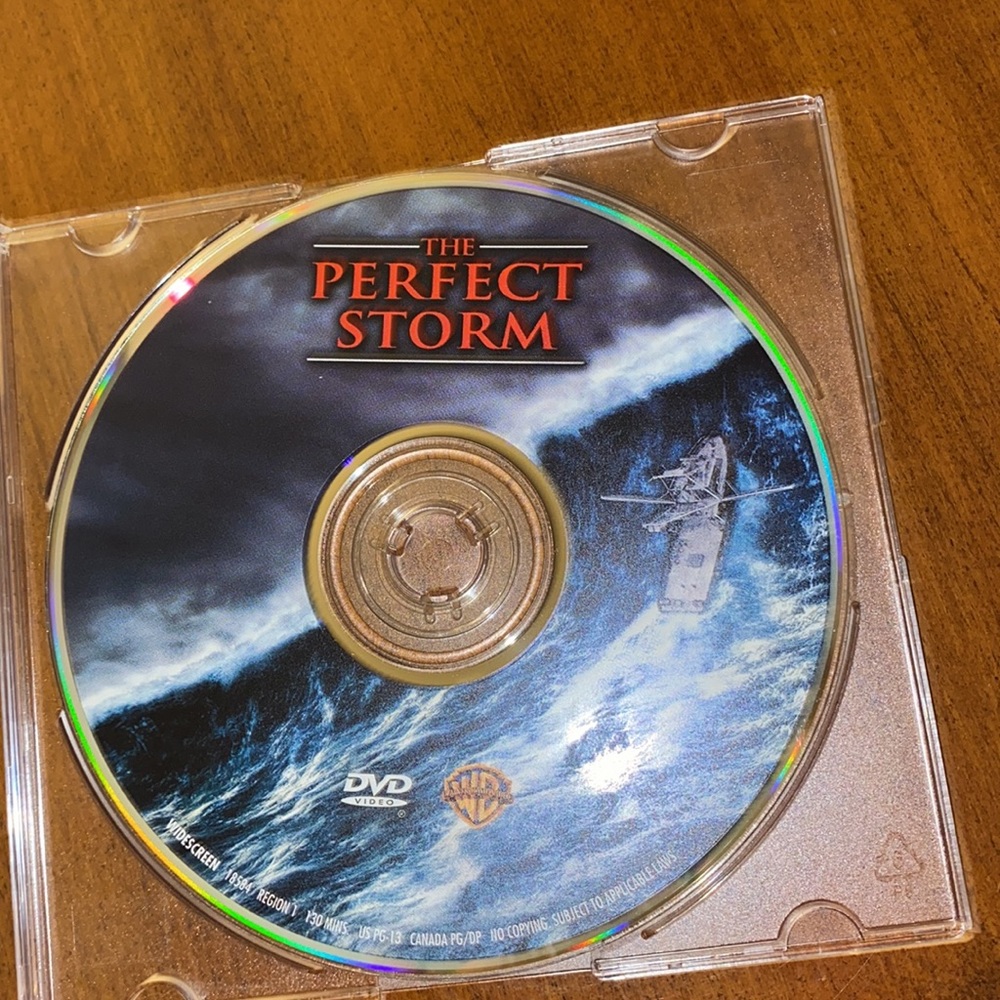 🌊EUC DVD The Perfect Storm. 🌀No original case available!